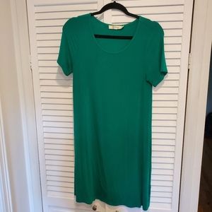 Clover green t-shirt dress